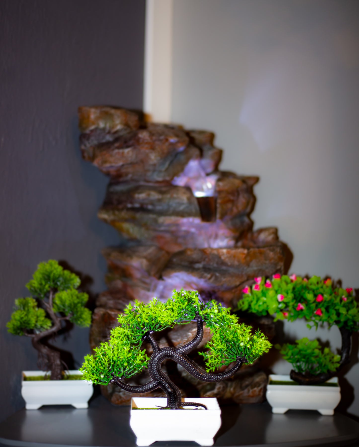 Kunstig Japansk Fikus Bonsai Plante i Hvit Potte 26cm