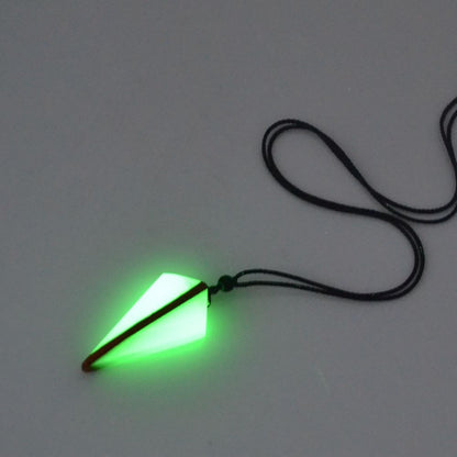 Halskjede med Lysende Prism Edelstein